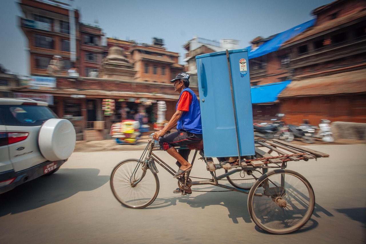How Logistics Service Providers Improve Supply Chain Efficiency?