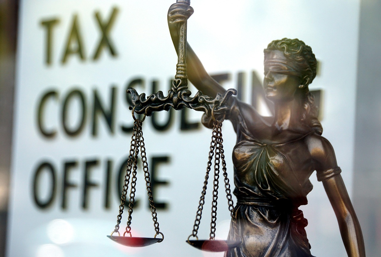 How to Choose the Right Accounting Software for Your Law Firm?