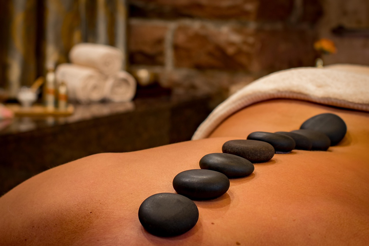 How to Get the Best Deals at a Luxury Spa in Connaught Place?