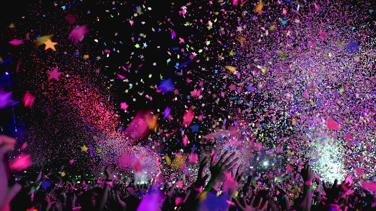 How Award Show Hosts Prepare for Live Events?