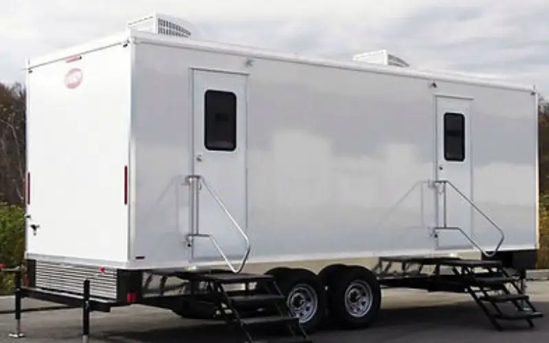 luxury bathroom trailer