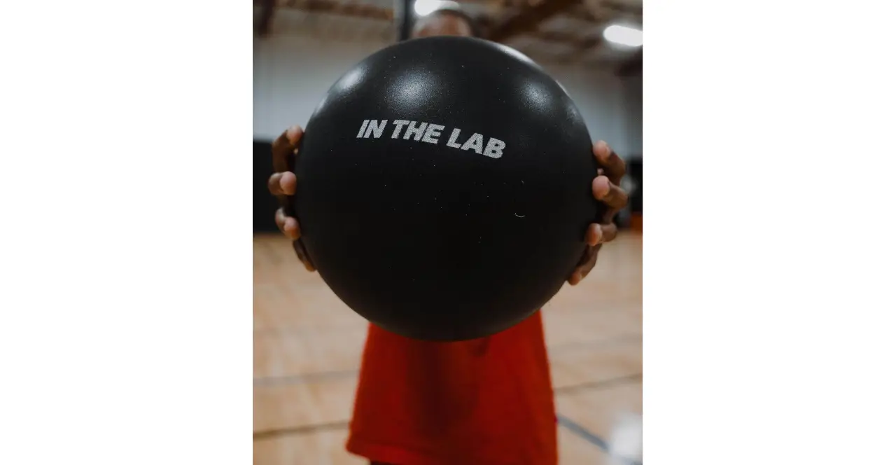 Silent Dribble Basketball